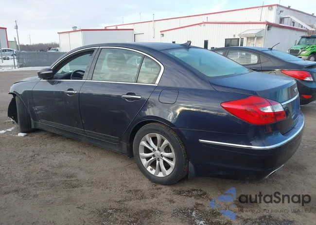 KMHGC4DD2CU196817: 44281687