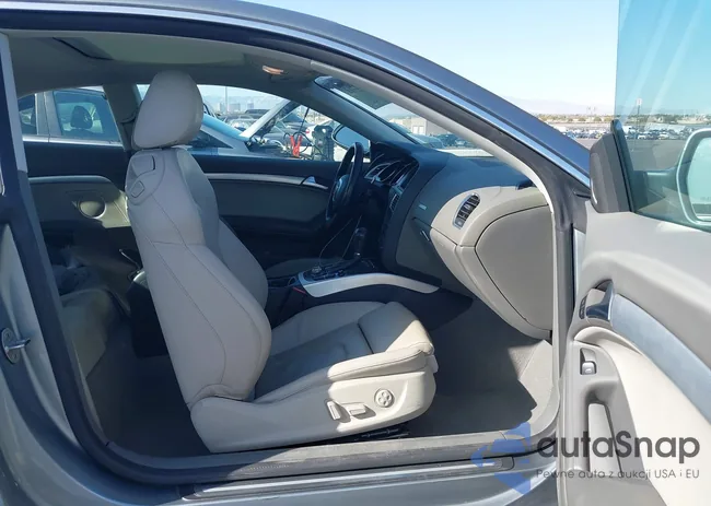 WAUVFAFR2AA008335: 44281718