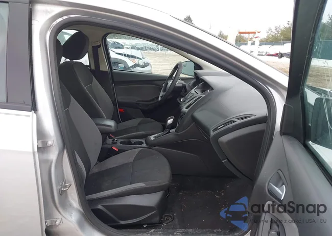 1FADP3F22EL189169: 44281746