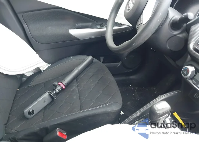 3N1CP5CU1JL517903: 44281807