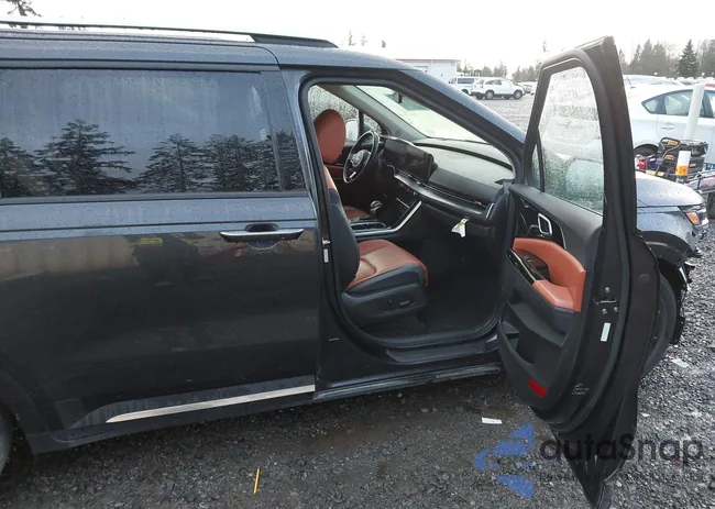 KNDNE5H30P6267343: 44281810