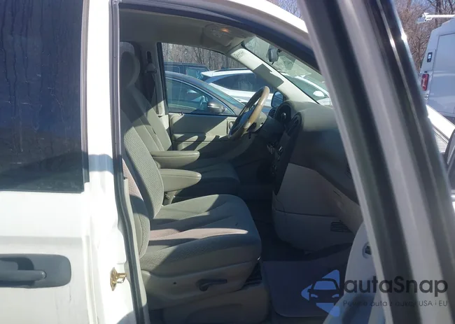 1D4GP24R95B327025: 44281899