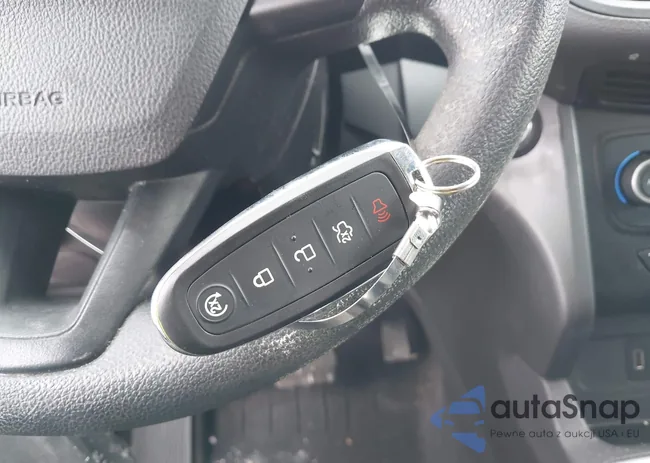 1FMCU0GD8KUA76017: 44283088