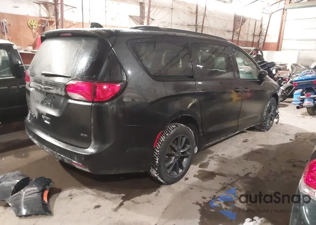 2C4RC3BG1LR288888: 44283153