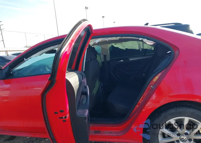 3VWD17AJ4FM285657: 44283285