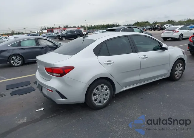 3KPA24AD4PE521800: 44283340