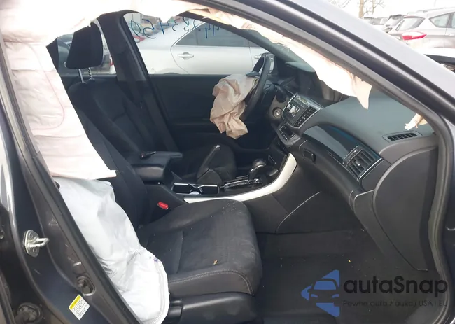 1HGCR2F58DA131504: 44283450