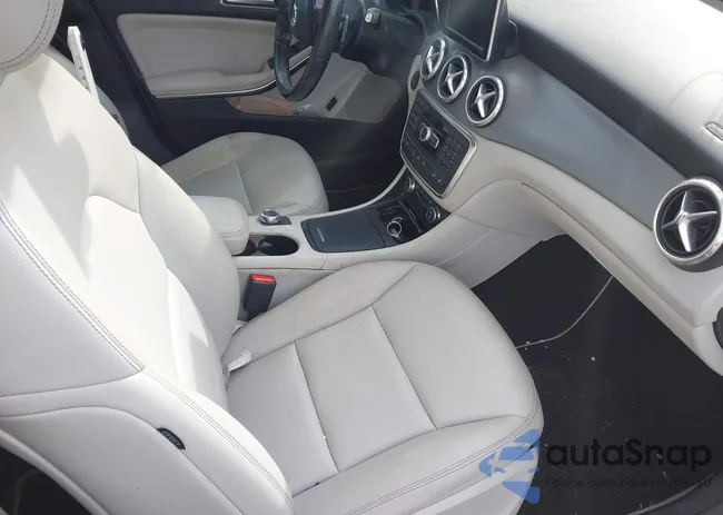 WDCTG4GB3FJ114580: 44283650