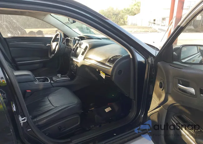 2C3CCARG5FH760766: 44282748