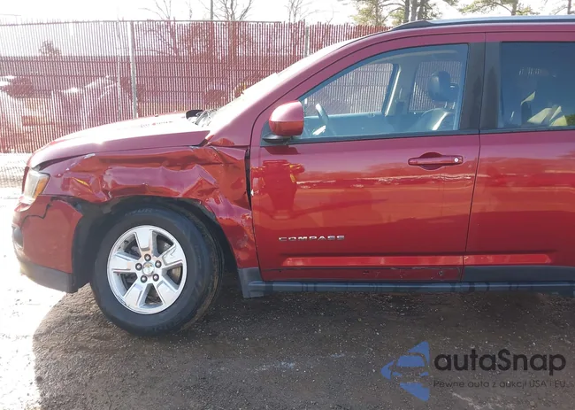 1C4NJCEA4GD704940: 44282758