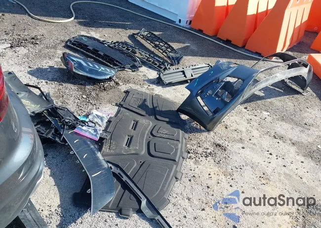 WAUEAAF49MN012687: 44282765