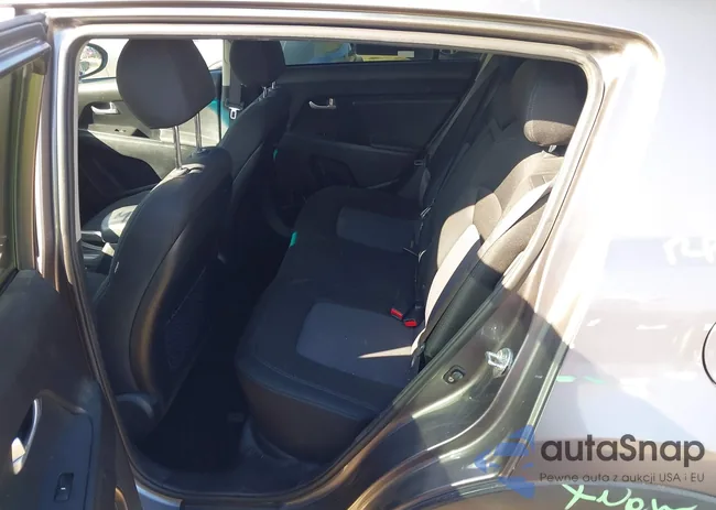 KNDPB3AC6E7577679: 44282815