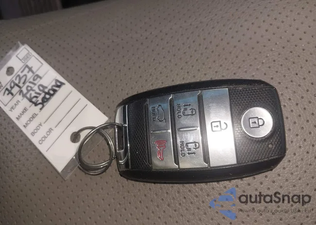 KNDMB5C13K6542691: 44282853