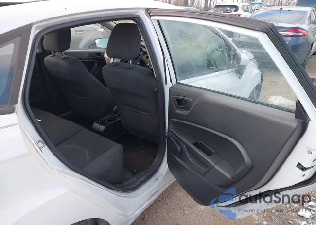 3FADP4AJ4FM104627: 44282871