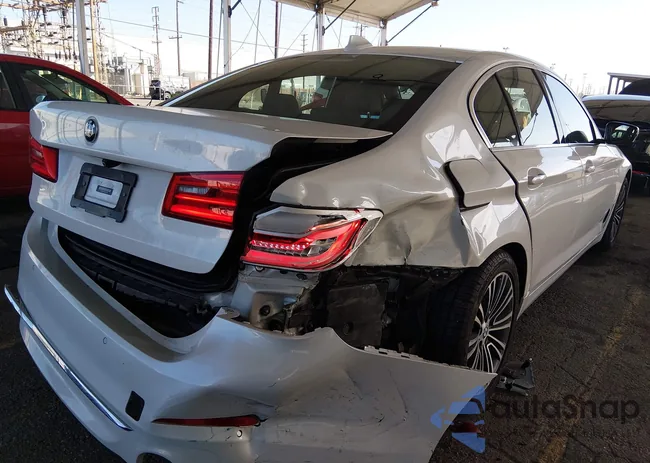 WBAJA5C59KWW31106: 44282962