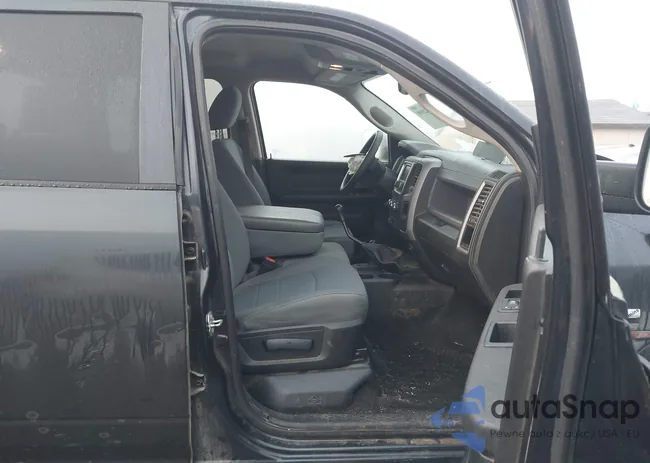 3C6UR5CL6HG571078: 44282990