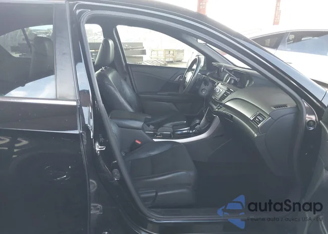 1HGCR2F19HA156849: 44283030