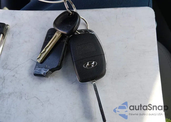 5NPE24AF9HH575111: 44284067