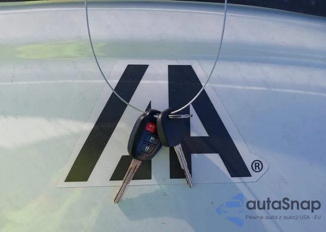 2T1BURHE4KC182716: 44284097