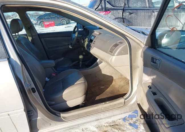 4T1BE32K44U870452: 44284172