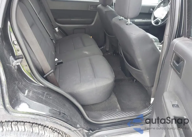 1FMCU03759KA81181: 44284173