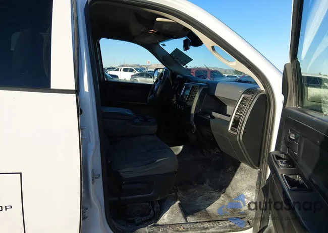 3C6TR4HT6GG108449: 44284319