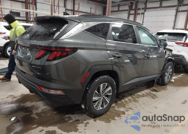 KM8JBCD1XRU221626: 44284449