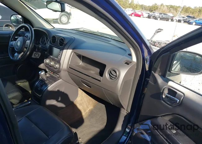 1C4NJDCB8DD174212: 44284520