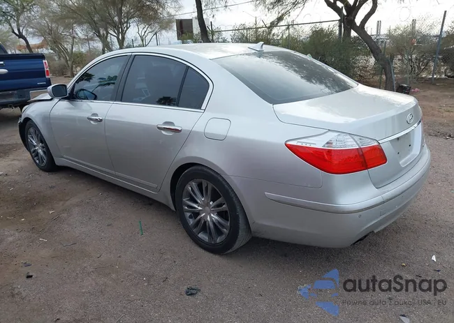 KMHGC4DE5AU093719: 44284571