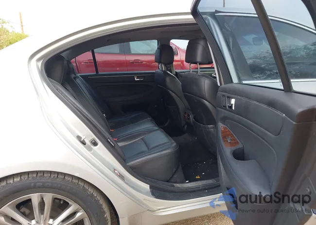 KMHGC4DE5AU093719: 44284571