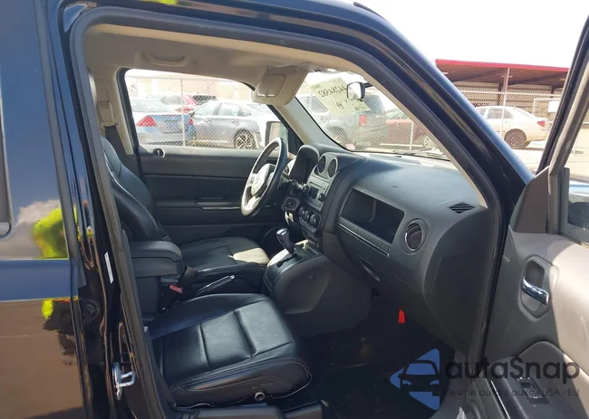 1C4NJPCBXCD515111: 44284582