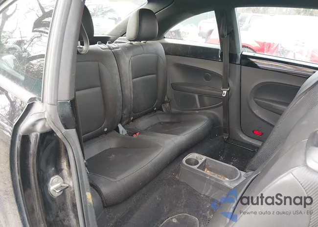 3VWJP7AT9DM621948: 44283707