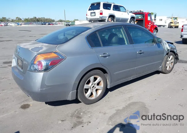 1N4AL21E69N524826: 44283723