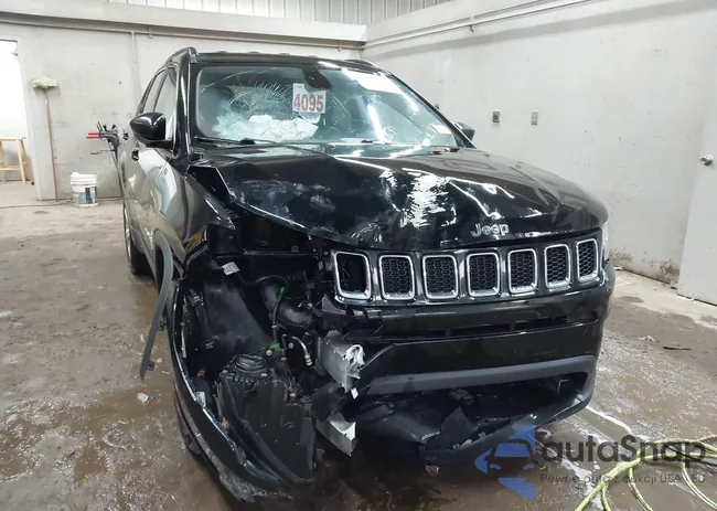 3C4NJDBB0JT178696: 44283750