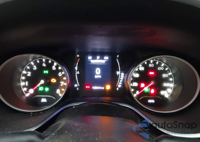 3C4NJDBB0JT178696: 44283750