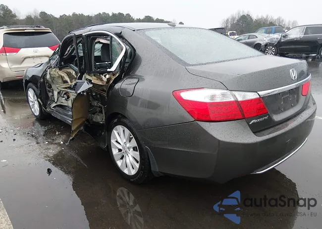 1HGCR2F83FA100304: 44283751