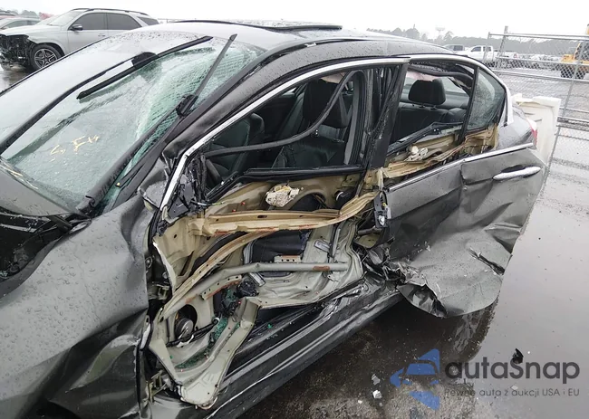 1HGCR2F83FA100304: 44283751