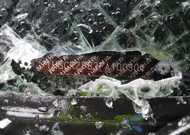 1HGCR2F83FA100304: 44283751