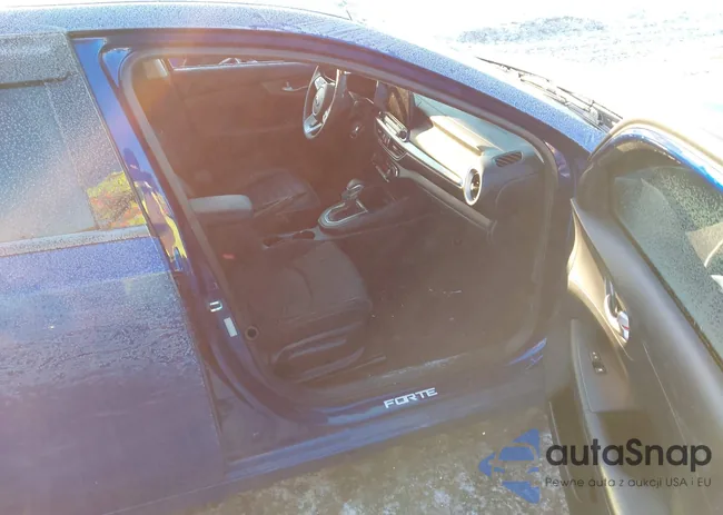 3KPF24AD0KE123417: 44283835