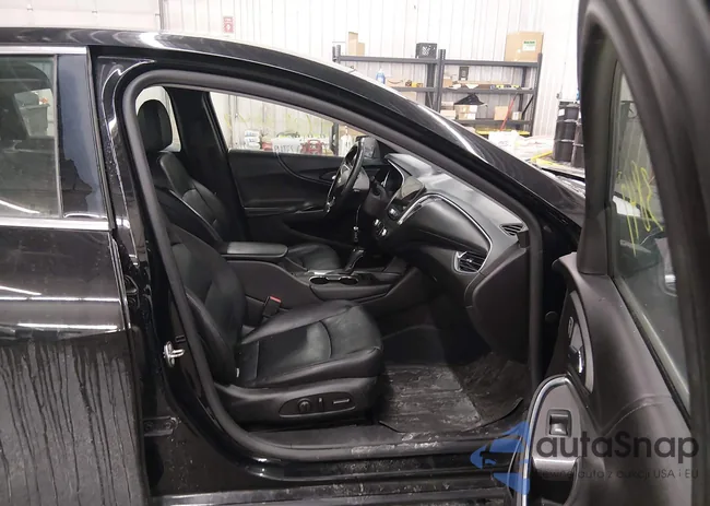 1G1ZE5ST2GF321776: 44283847