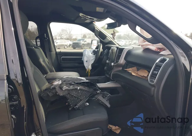 1C6SRFFP0SN568574: 44283852