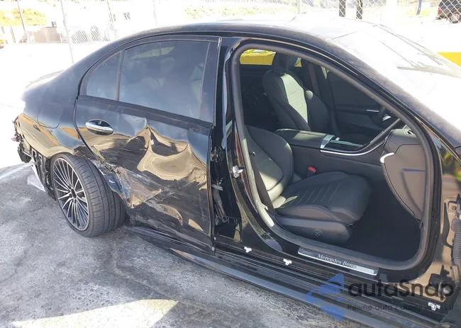 W1KAF4GB8RR215030: 44283997