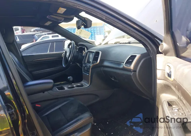 1C4RJEAG0FC677831: 44284015