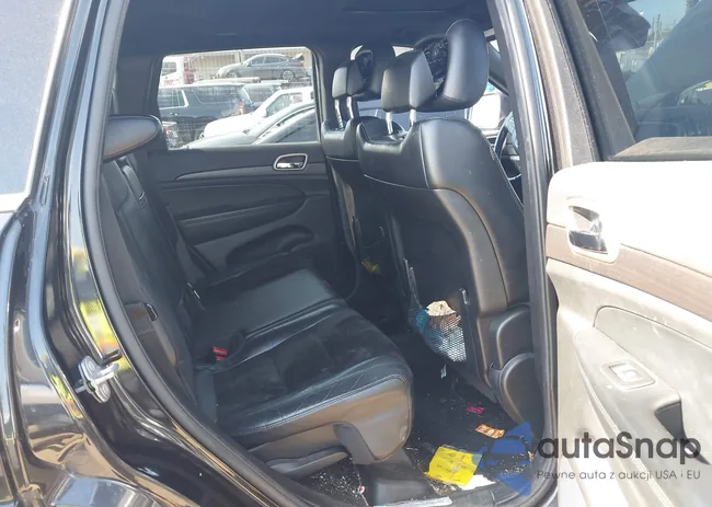 1C4RJEAG0FC677831: 44284015