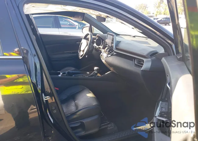 JTNKHMBX4K1049522: 44284027