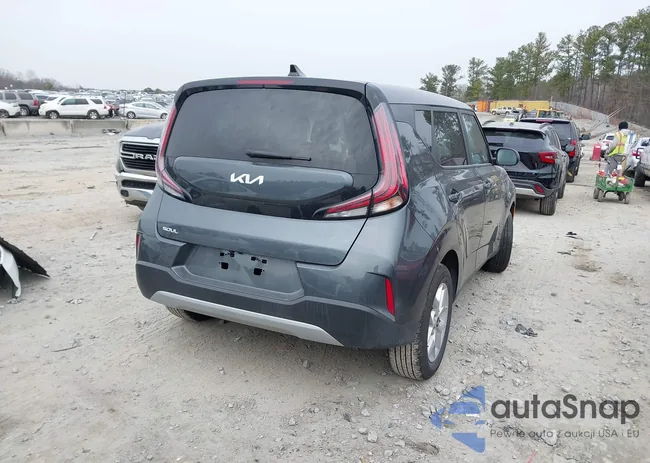 KNDJ23AU3S7961297: 44285163