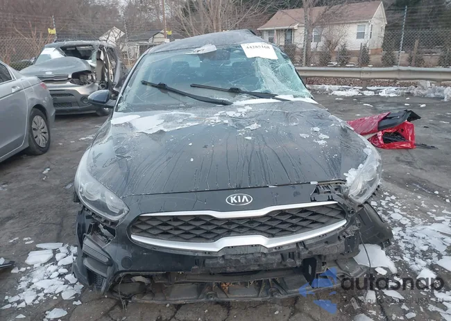 3KPF24AD7KE045993: 44285168