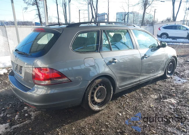 3VWPZ7AJ2BM688696: 44285179