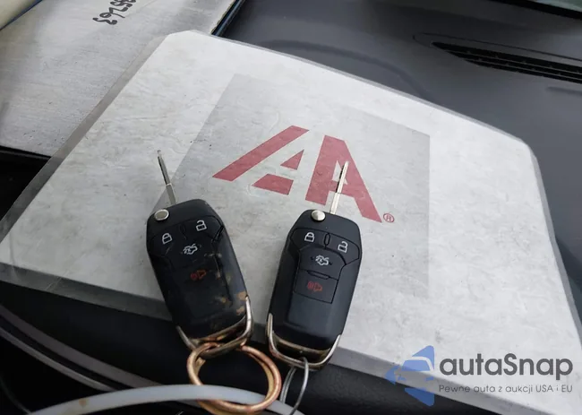 3FA6P0HD6ER296183: 44285263