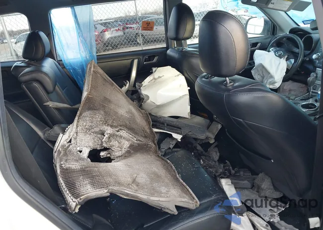 5TDBK3EH6CS107574: 44285299